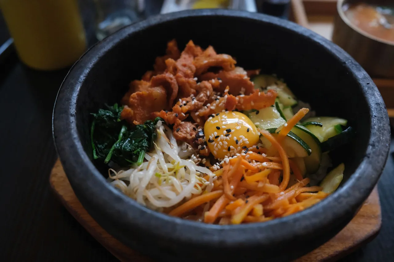 Bibimbap rice bowl
