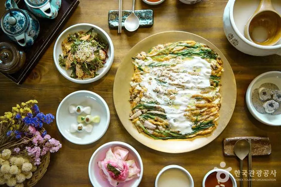 Pajeon: savory scallion pancakes