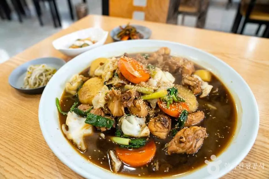 Jjimdak: braised chicken with vegetables
